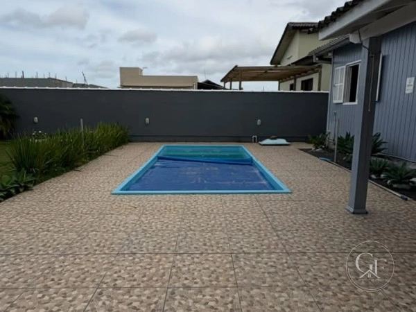 Casa com Piscina Balneário Gaivota - Jardim Ultramar